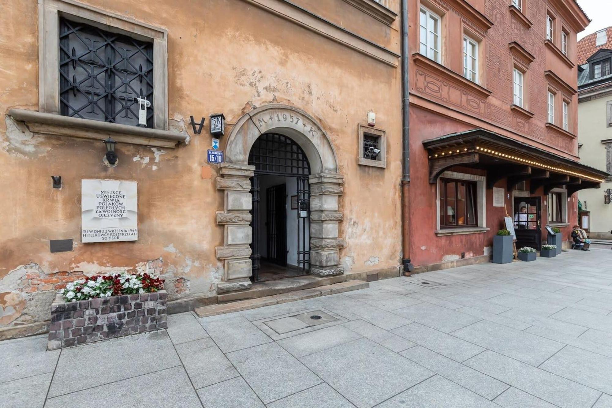 Plac Zamkowy - Apartment With City View By Noclegi Renters Warschau Exterior foto